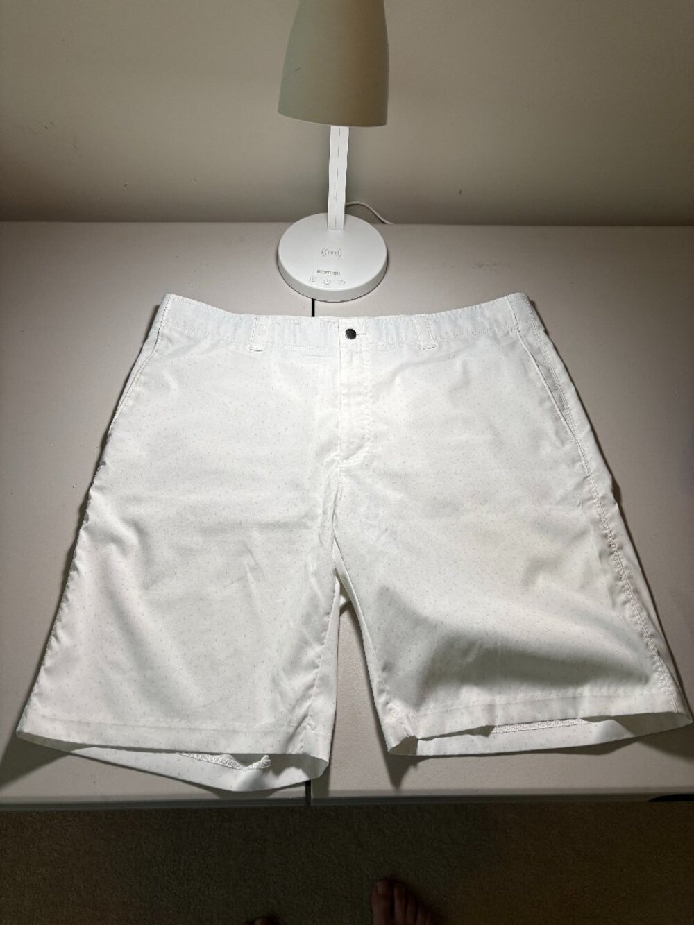 Callaway White Signature golf shorts
